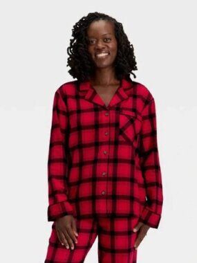 Wondershop Target women’s 2 piece sleep set Family flannel black red plaid XL